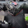 Dywanik Pikowany IVECO STRALIS HI WAY AUTOMAT od 2013 CZARNY CZERWONE PIKOWANIE